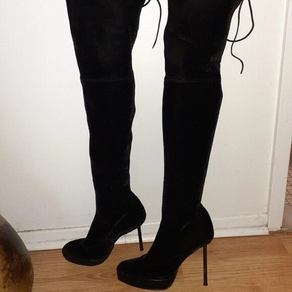 STUART WEITZMAN-GL29808-Black Velvet Over Knee-Stiletto Boots-Sz 6-Excellent - Picture 1 of 6